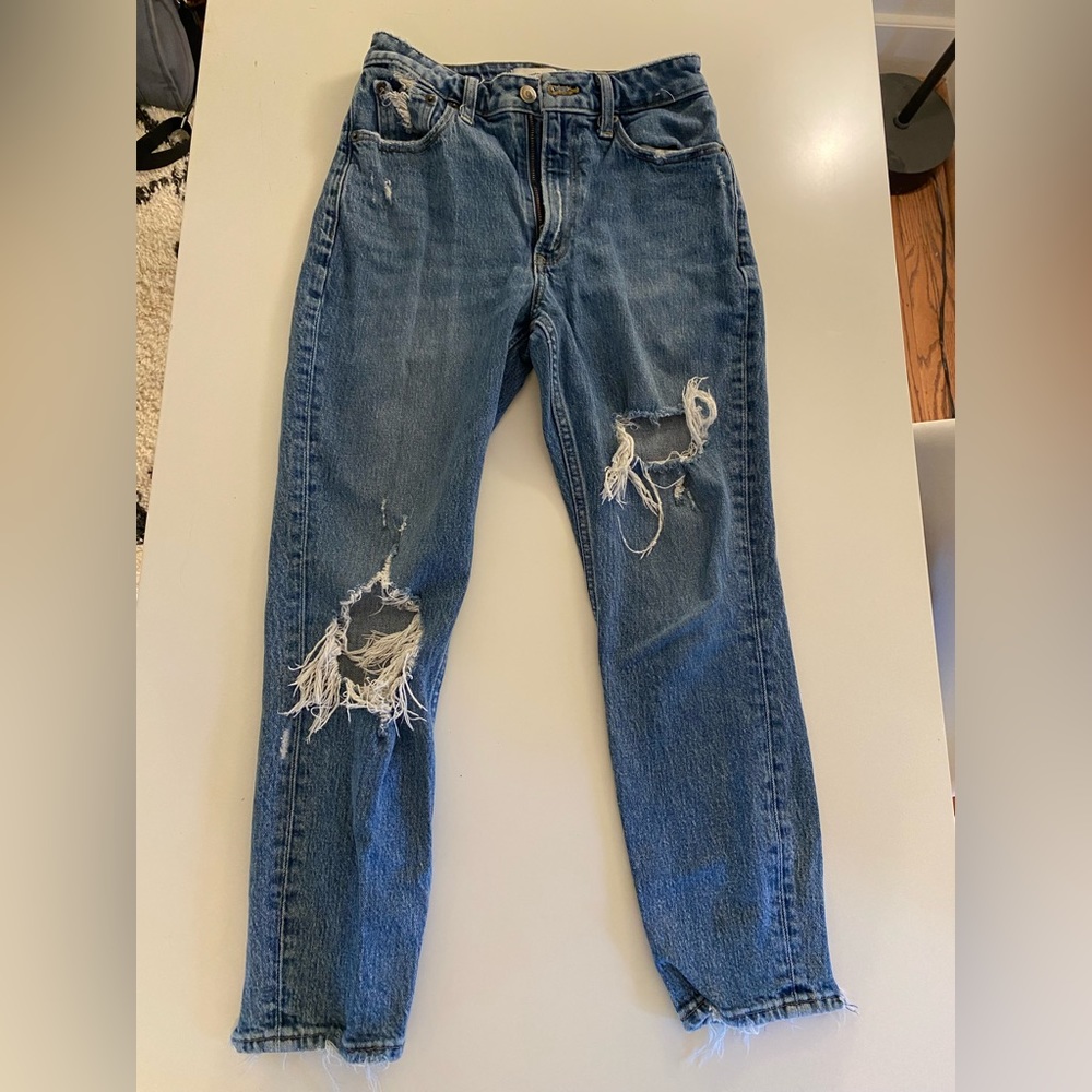 Abercrombie & Fitch high rise mom jean curve love size 25 short